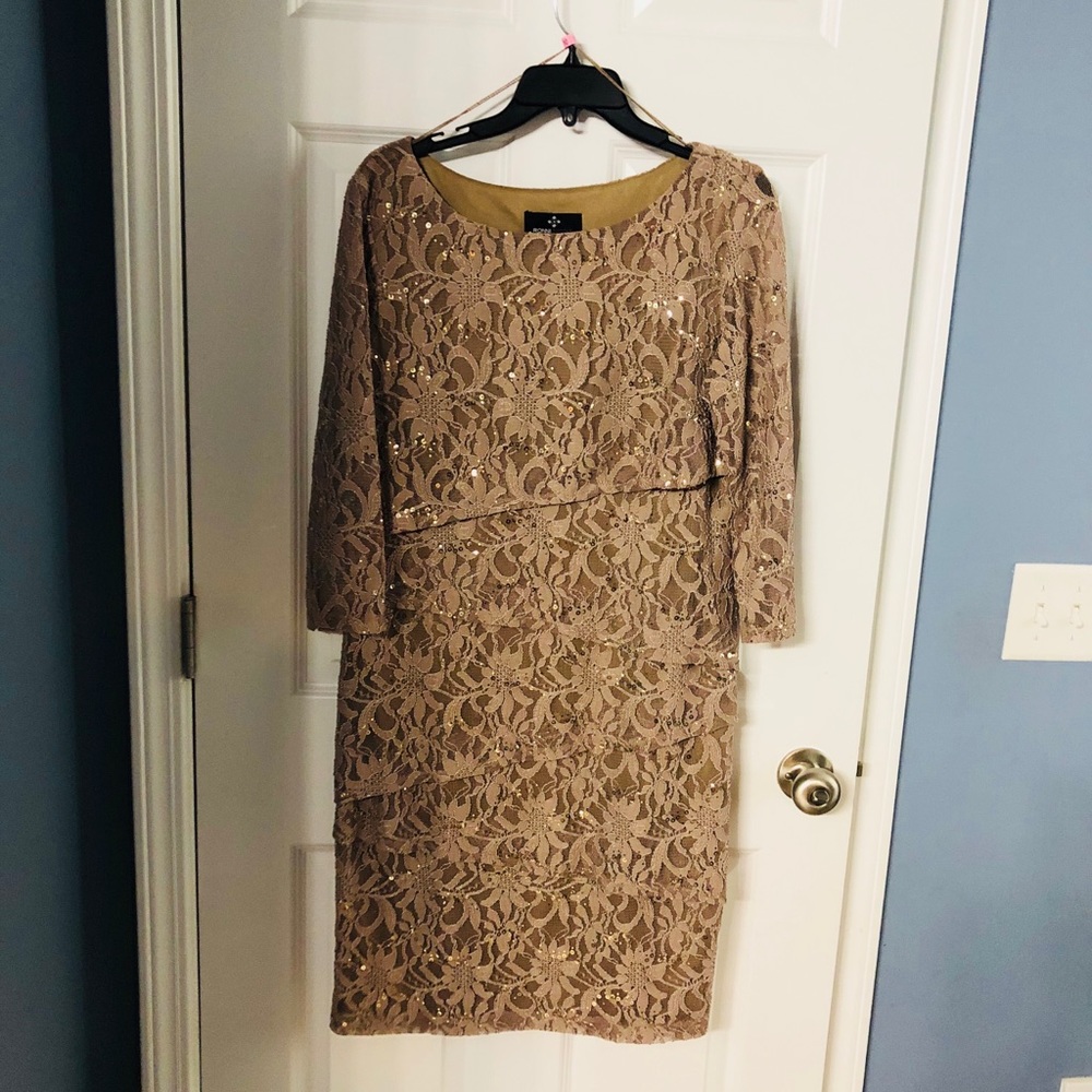 🧥🧥🧥 Taupe Lace & Sequin Multi-tier Dress